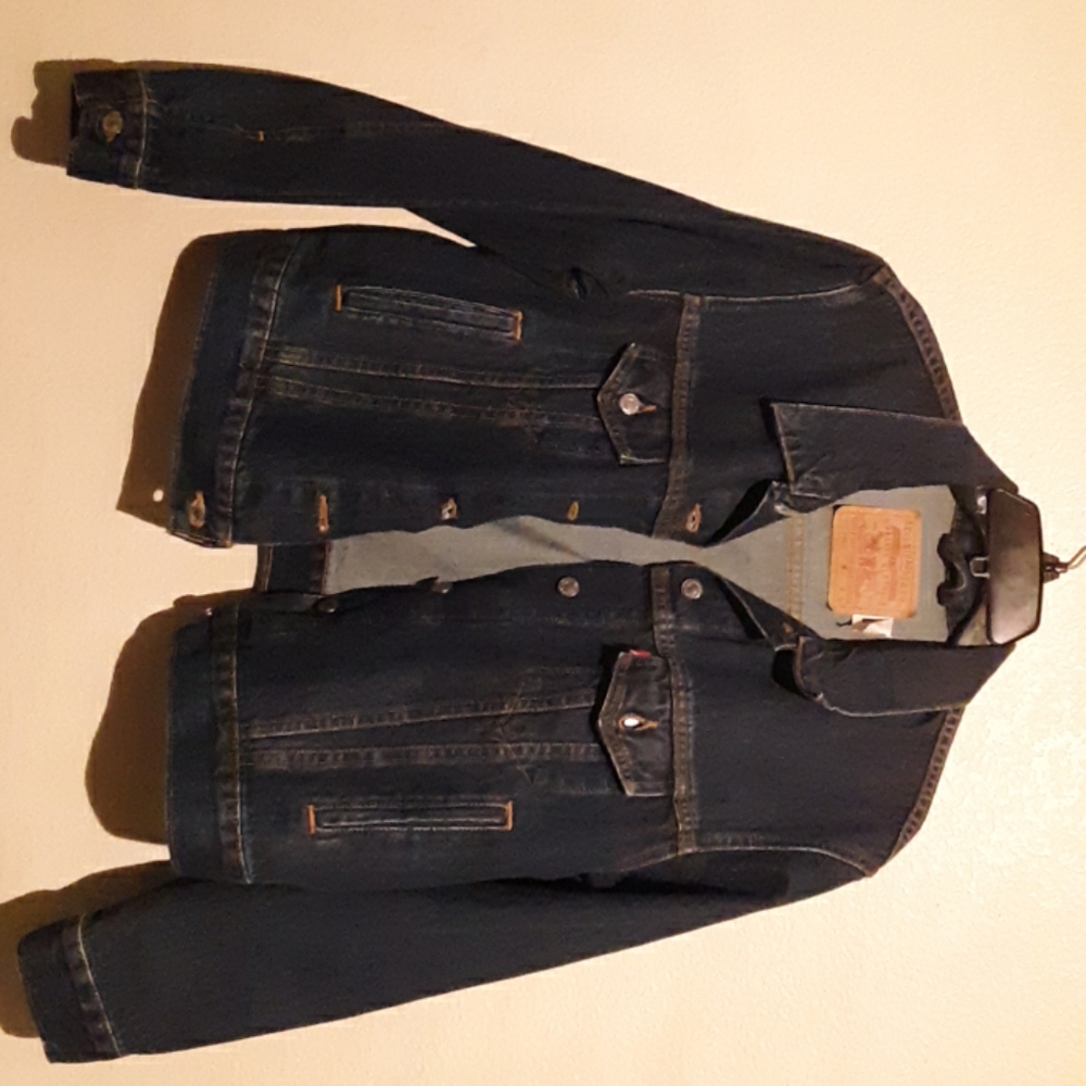 Womens Levi denim jacket